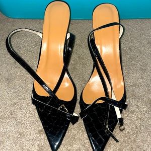 Petite black heel shoes